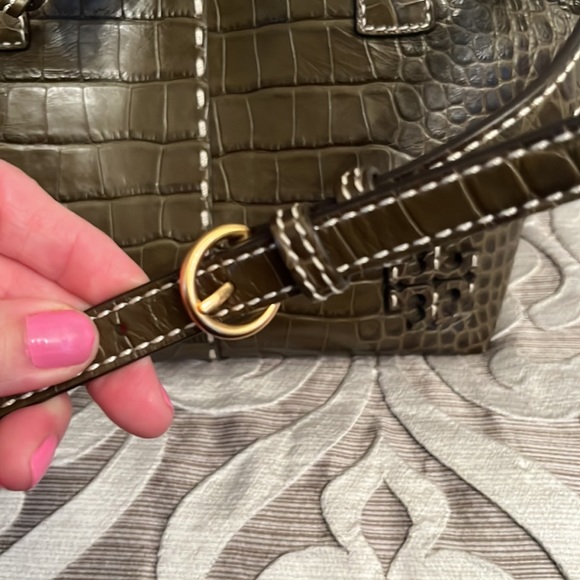 Tory Burch carryall bag Like New condition - Picture 10 of 12